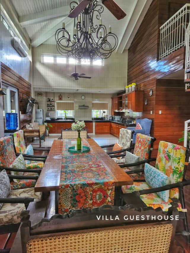 HKT Guesthouse Dining
