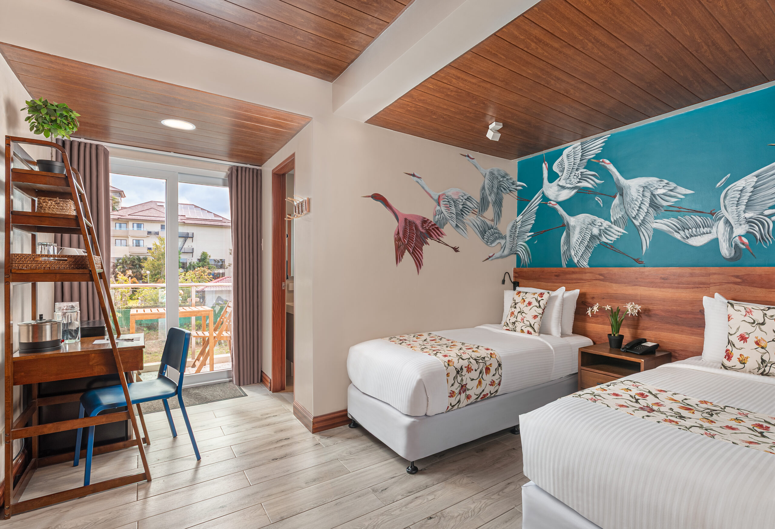 HKT Lodge Superior